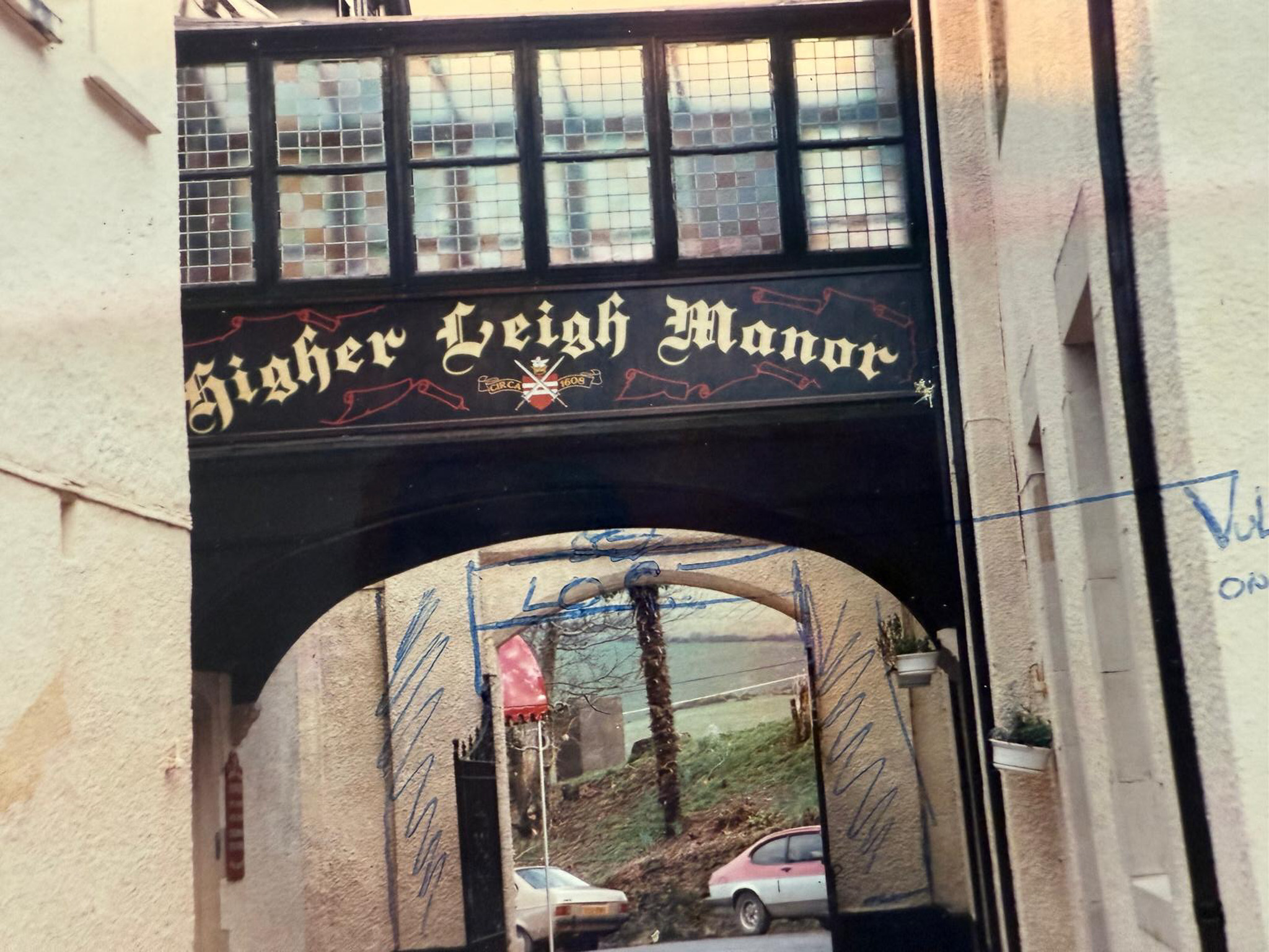 Higher Leigh manor walkway